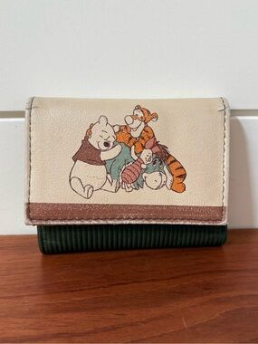 Loungefly Disney Winnie the Pooh Hug Wallet Corduroy Tigger Piglet Eeyore VTG